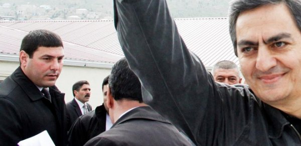 Əli Kərimlinin mühafizəçisi Azərbaycandan Avropaya şikayət etdi