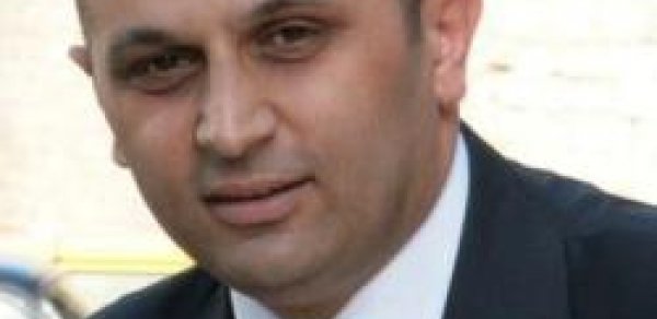 Rəsulzadənin olduğu iddia edən edilən abidə Leninin imiş