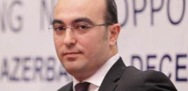 Elnur Aslanov: 