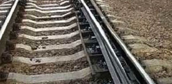 Bakıda dəmir yolu xəttinin kənarında yanğın baş verdi
