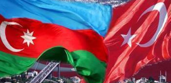 Türkiyənin yeni səfiri Bakıya gəldi