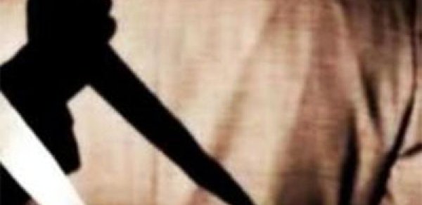 Bakıda kişi həyat yoldaşını və özünü bıçaqlayıb