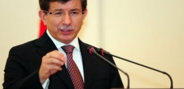 Əhməd Davudoğlu BMT-də çıxışına salavatla başladı
