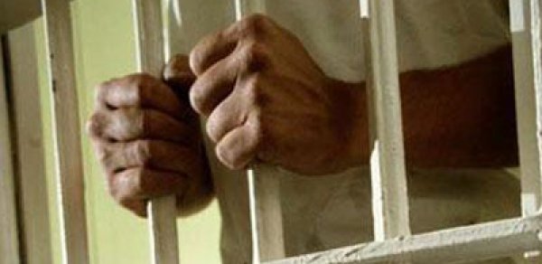 21 yaşlı gənc Bakıda polis bölməsində öldü