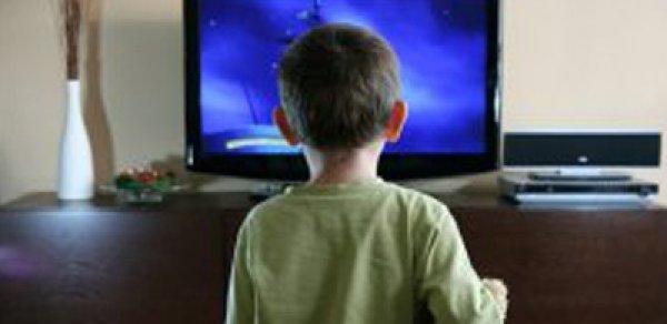 TV və kompyuter uşaqların inkişafına təsiri