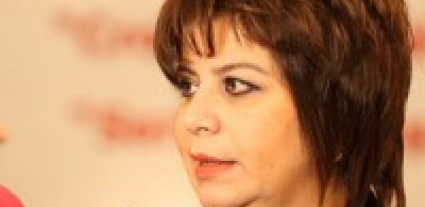 Gülər Əhmədovanın ərini işdən çıxardılar