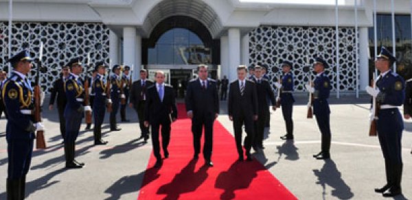 Əfqanıstan və Tacikistan prezidentlərinin Bakıya səfəri başa çatdı