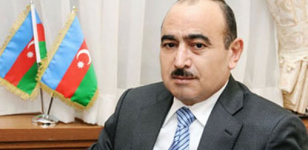 Əli Həsənov dindən danışdı