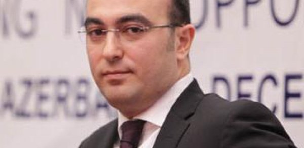 Elnur Aslanov: 