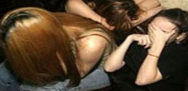 Daha bir kafedə əxlaqsızlıq yuvası aşkarlandı