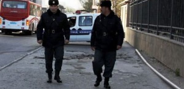 Azərbaycanda polislər arasında dava düşdü - ŞOK