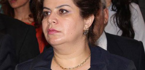 Gülər Əhmədova istirahətdə, işçilər isə maaşlarını istəyir