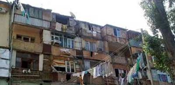 Bakıda 70 yaşlı kişi arvadını qısqandığı üçün intihara cəhd etdi