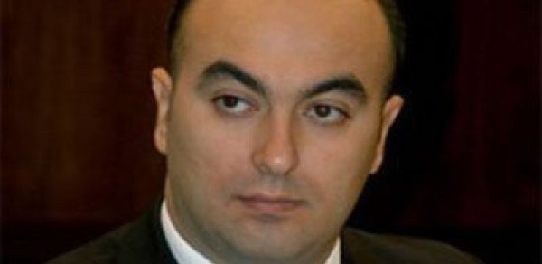 Elnur Aslanov: 