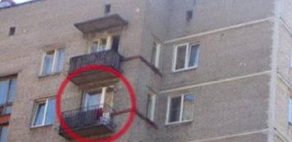 Azərbaycanda 4-cü mərtəbədən yıxılan qadın sağ qaldı - FOTO
