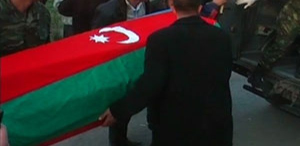 Şəhid əsgər ailəsinə təhvil verildi - VİDEO