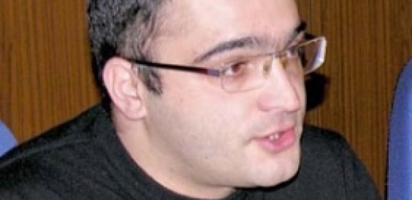 Eynulla Fətullayev Elşad Abdullayevi ifşa etdi
