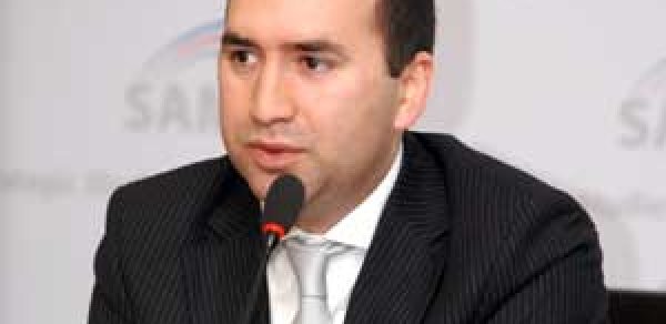 Redaktorlar Ceyhun Osmanlıdan danışdılar - SORĞU