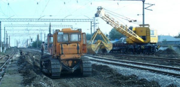 Azərbaycanda 10 km dəmir yolu təmir olunur - FOTOLAR