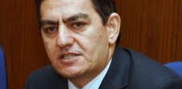 AXCP sədri Əli Kərimli dinləyicini təhqir etdi