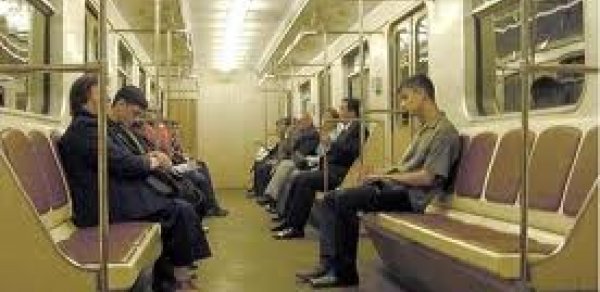 Bakı metrosunda dəhşətli anlar: Qatar idarəetməni itirdi