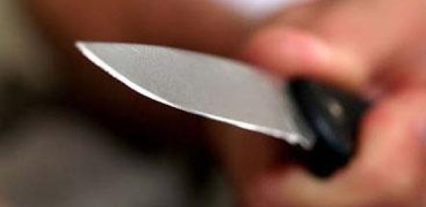Dövlət Sosial Müdafiə Fondunun şöbə müdiri bıçaqlandı