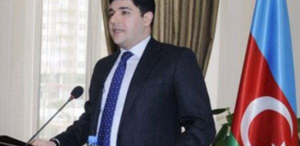 Fərhad Məmmədov: “Azərbaycan öz inkişafını eksperiment kimi fəaliyyət göstərən quruma həvalə etməz”