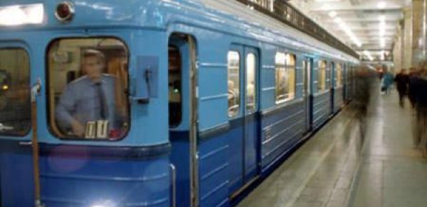 Bakı metrosunda xarici vətəndaşla azərbaycanlı dalaşdı