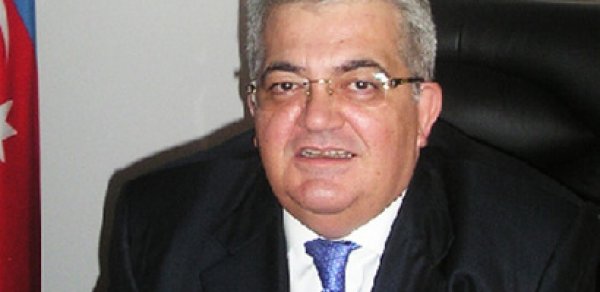 Azərbaycanın səfiri Qazaxıstanın latın əlifbasına keçidini alqışlayıb