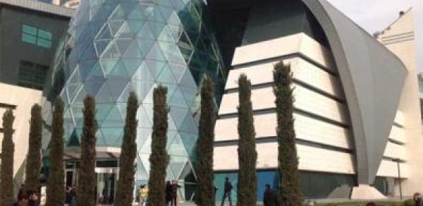 ‘Azərsu’ ‘Park Bulvar’ın suyunu kəsdi - FOTOLAR