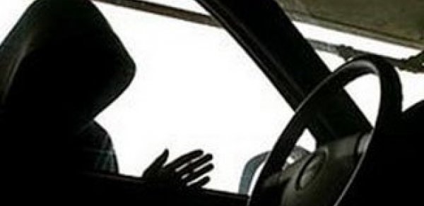 Azərbaycanda 32 yaşlı şəxs dostunun maşınını oğurladı
