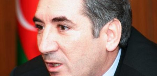 Nuşirəvan Məhərrəmli telekanal rəhbərlərini sərt tənqid etdi