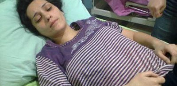 Azərbaycanlı qadın: ‘Ərim məni və uşaqlarımı zorla pornoya baxmağa məcbur edir’ - FOTOLAR