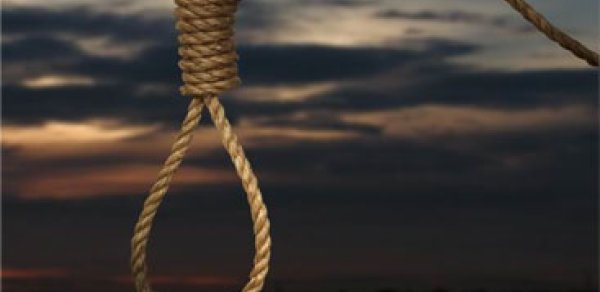 Azərbaycanda 43 yaşlı kişi özünü asdı