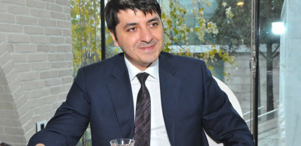 Elnur Baimov: 