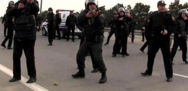 Binə Ticarət Mərkəzindəki aksiyadan - FOTOLAR