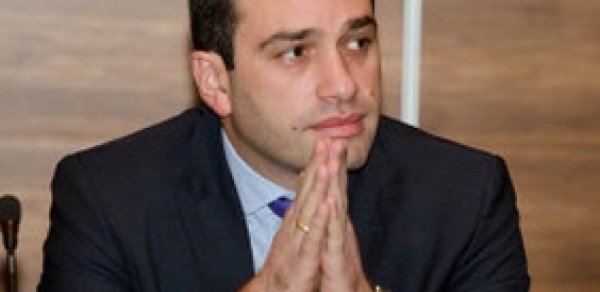 Müdafiə naziri istefaya göndərildi - GÜRCÜSTANDA