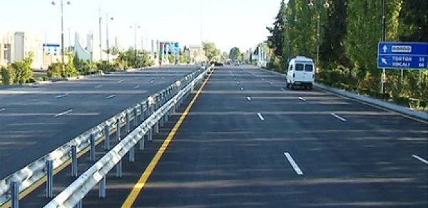 Azərbaycanda körpü uçdu