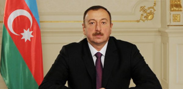 Dövlət Miqrasiya Xidmətinin əməkdaşları təltif edildilər - SİYAHI