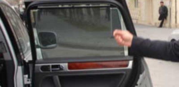 Bakıda qara plyonkalı maşınların sayı azalıb