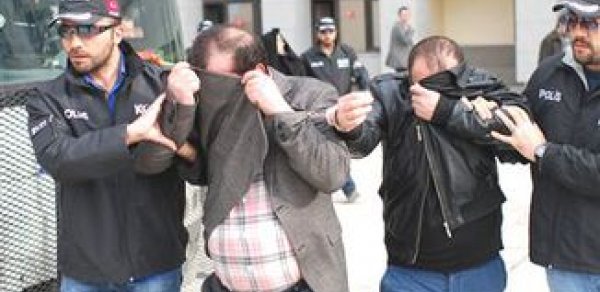 Azərbaycanlı qadınları qanunsuz yolla Türkiyəyə aparan şəbəkə ifşa edilib