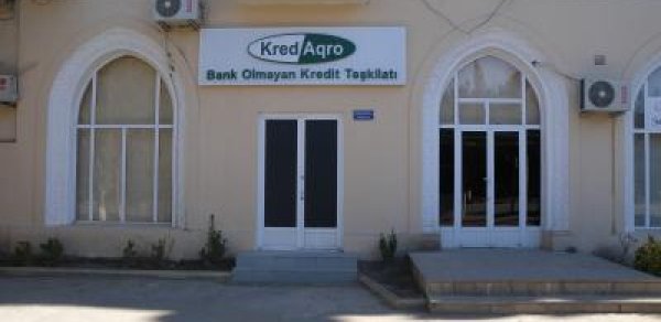 ‘KredAqro vətəndaşları çapmağı bir tərəfə, üstəlik vergi pullarını da dövlətdən oğurlayır’ -  Şikayətçi məktubu 