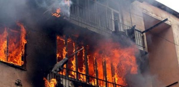Azərbaycanda jurnalistin evində partlayış oldu