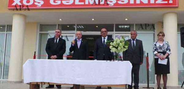 Kəmaləddin Heydərov məktəbin açılışında iştirak etdi