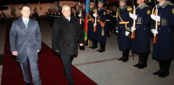 Makedoniyanın baş naziri Azərbaycana rəsmi səfərə gəlib
