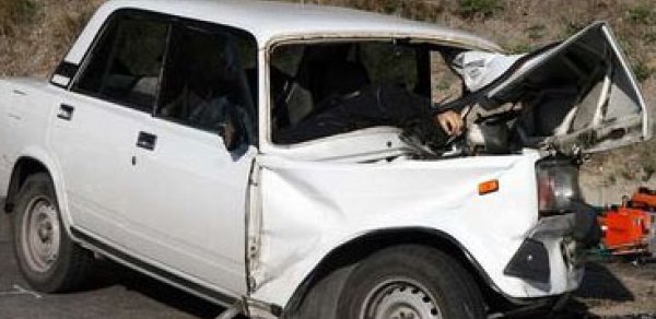 ‘07’ Bakıda qəza törətdi:  2 ölü 