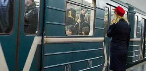 Bakı Metropoliteni rəhbərliyi sərnişinlərdən üzr istədi