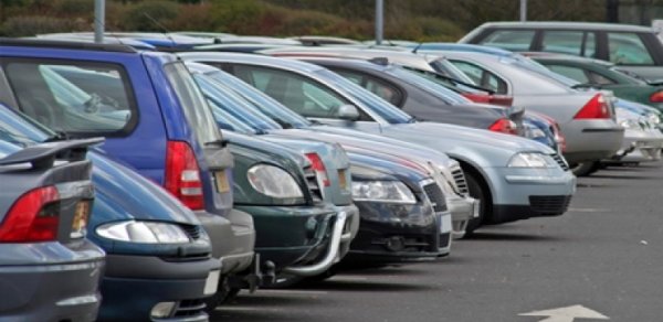 Bakıda yeni tikilən avtodayanacaq çökdü - FOTOLAR