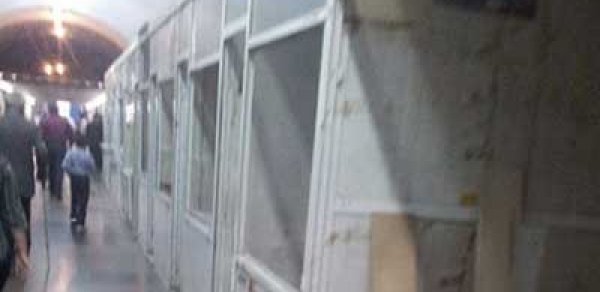 ‘28 May’ metrosunda obyektlər sökülür -  FOTO 