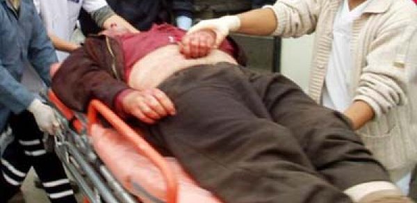 Bakıda 24 yaşlı gənc söyüş söydüyünə görə bıçaqlandı